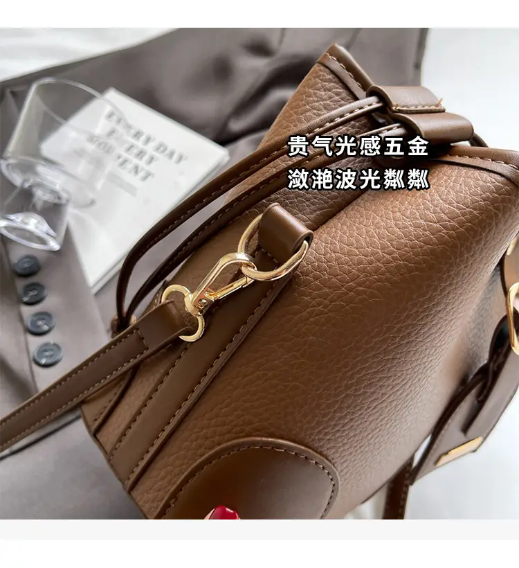 Vintage Brown Bucket Bag for Women 2024 — feature 4