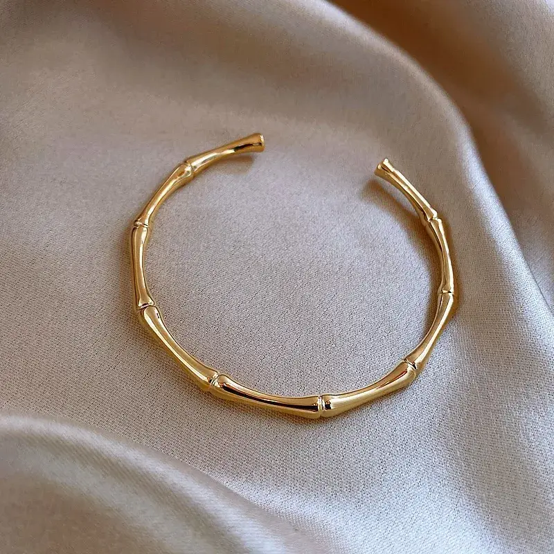 2024 Gold Zircon Cross Bracelet Light Luxury Design - Image 10