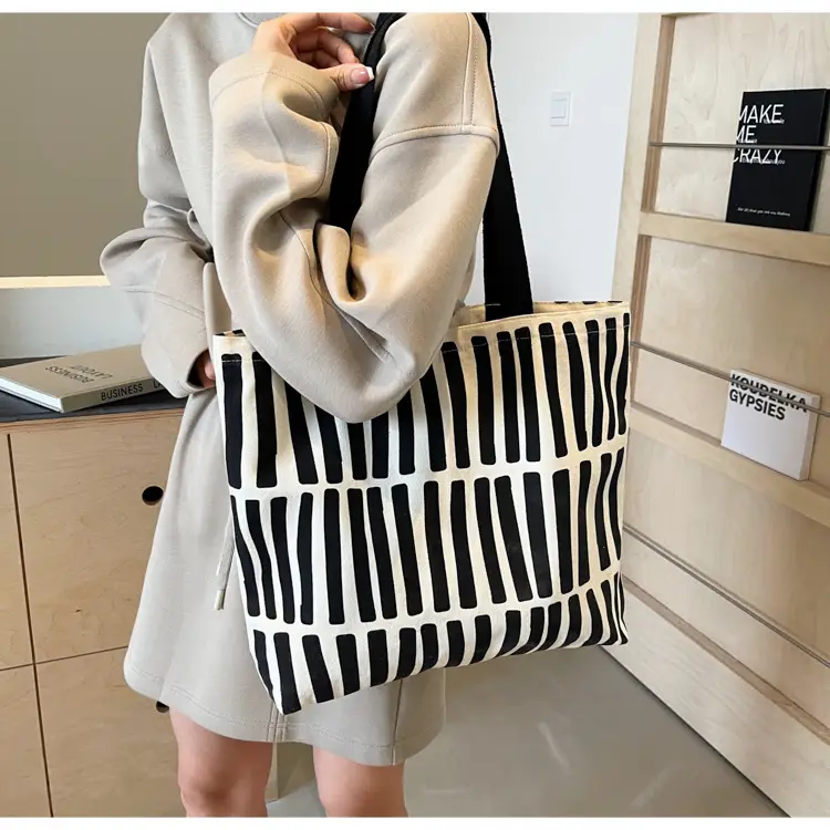 Women Canvas Graffiti Tote Bag Large Capacity Korean Style — feature 20