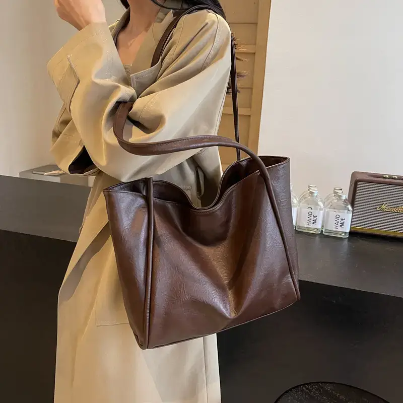 Large Capacity Retro Style Shoulder Tote Bag for Women