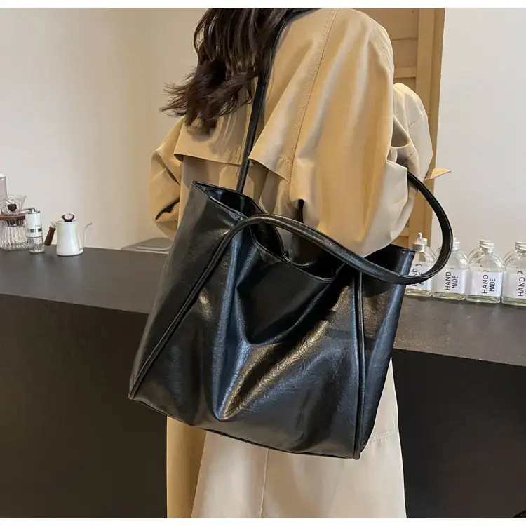 Large Capacity Retro Style Shoulder Tote Bag for Women — feature 12
