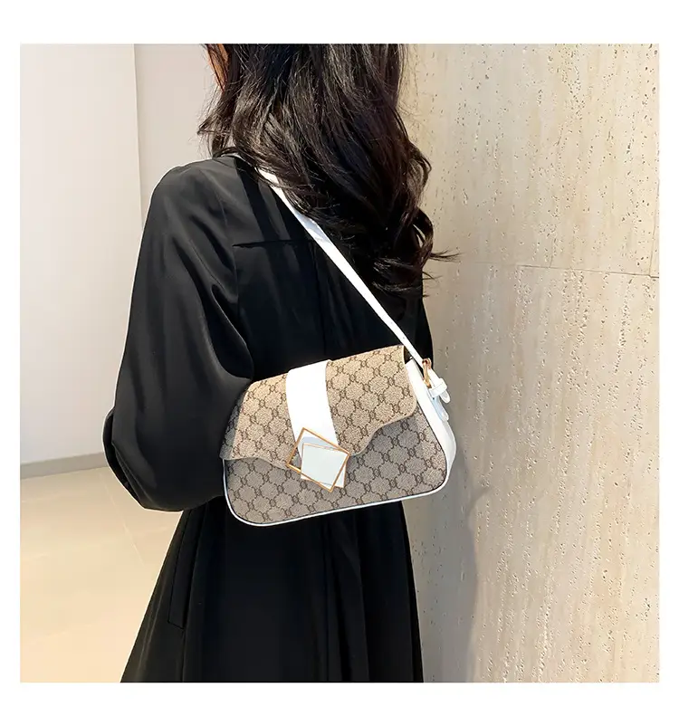 Women's Monogram Crossbody Bag 2024 New Style — feature 14