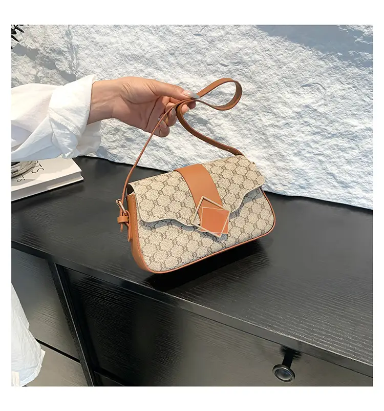 Women's Monogram Crossbody Bag 2024 New Style — feature 15