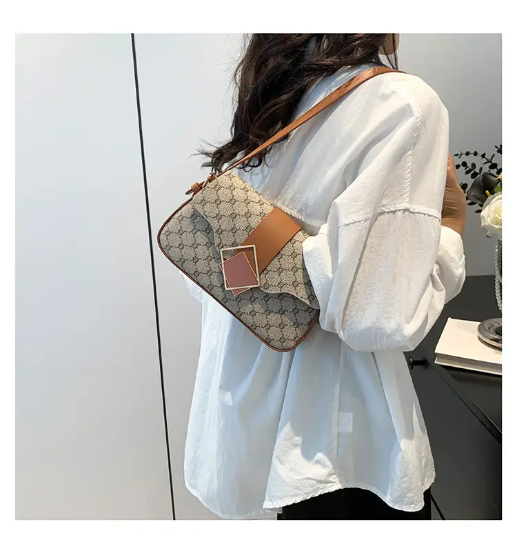 Women's Monogram Crossbody Bag 2024 New Style — feature 16