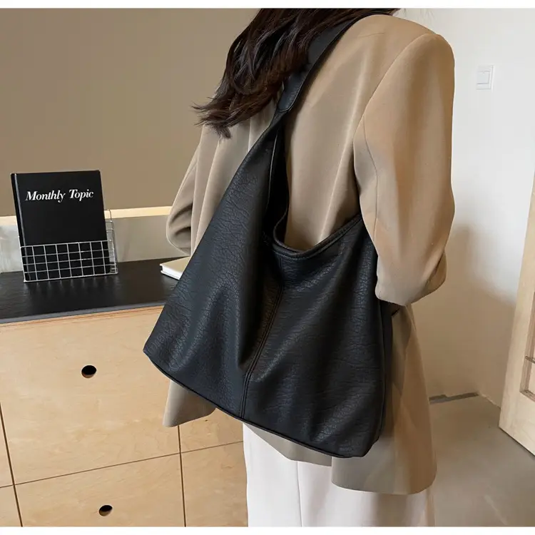 Brown Large Capacity Shoulder Bag for Women — feature 12