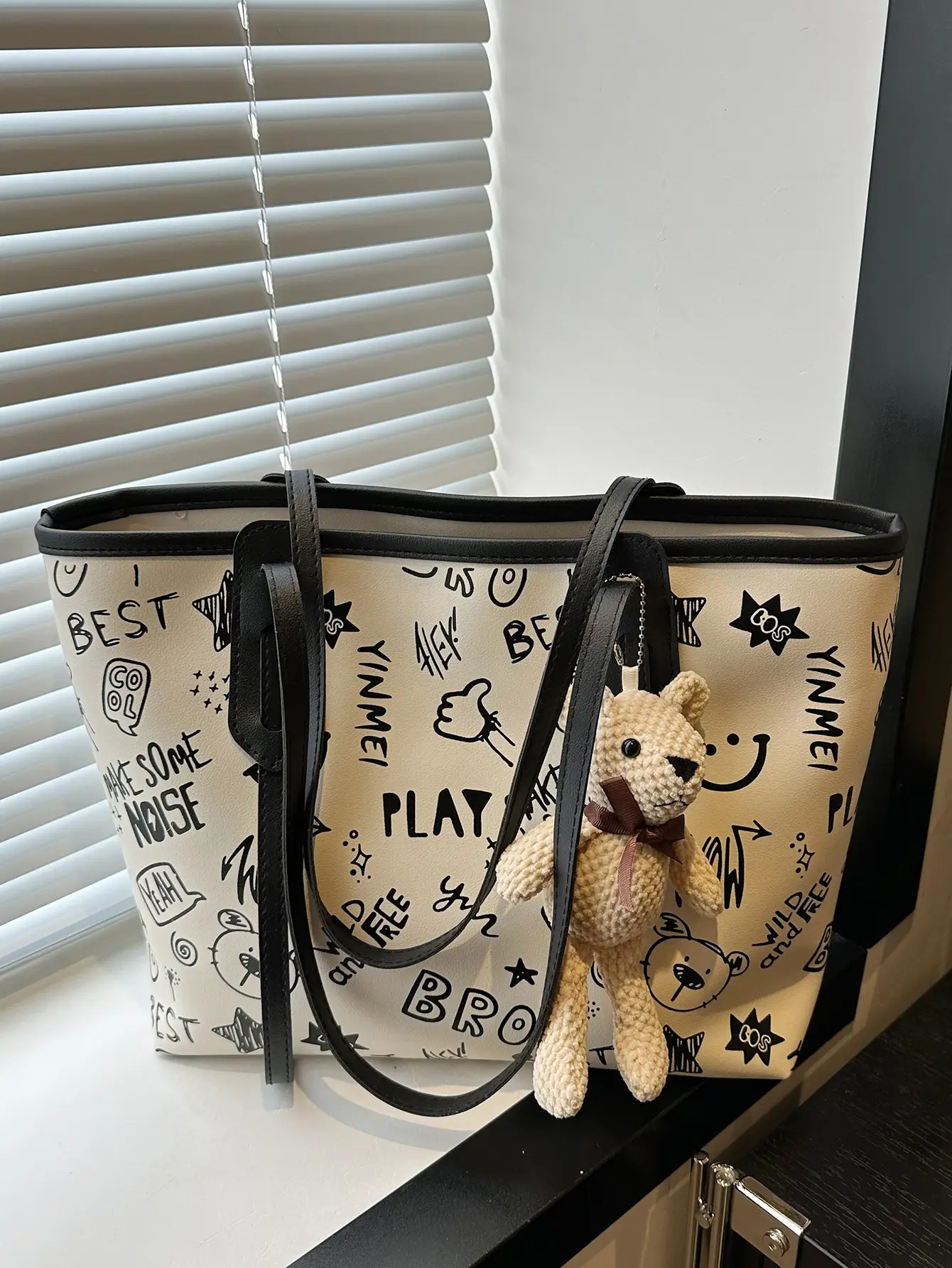 Women's Casual Large Capacity Shoulder Bag 2024 - Image 8