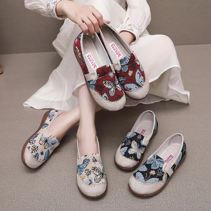 Summer Old Beijing Cloth Shoes for Women, Breathable Mom Shoes, Flats Soles, Middle-Aged and Elderly Grandma Shoes, Soft Soles, Versatile Casual Shoes - Image 4