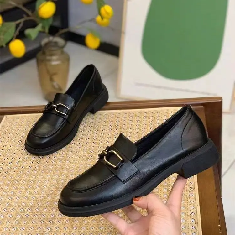 Black Small Leather Shoes Women's British Style Slip-on Loafers 2024 New All-match Women's Shoes Autumn Flat Single Shoes