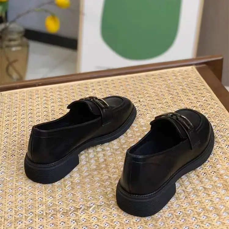 Black Small Leather Shoes Women's British Style Slip-on Loafers 2024 New All-match Women's Shoes Autumn Flat Single Shoes