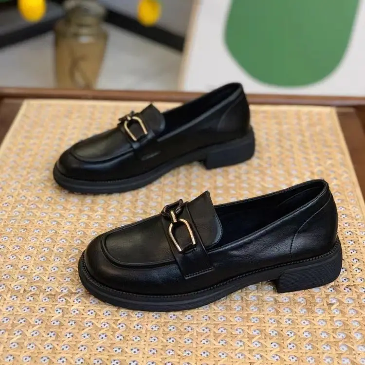 Black Small Leather Shoes Women's British Style Slip-on Loafers 2024 New All-match Women's Shoes Autumn Flat Single Shoes — feature 8