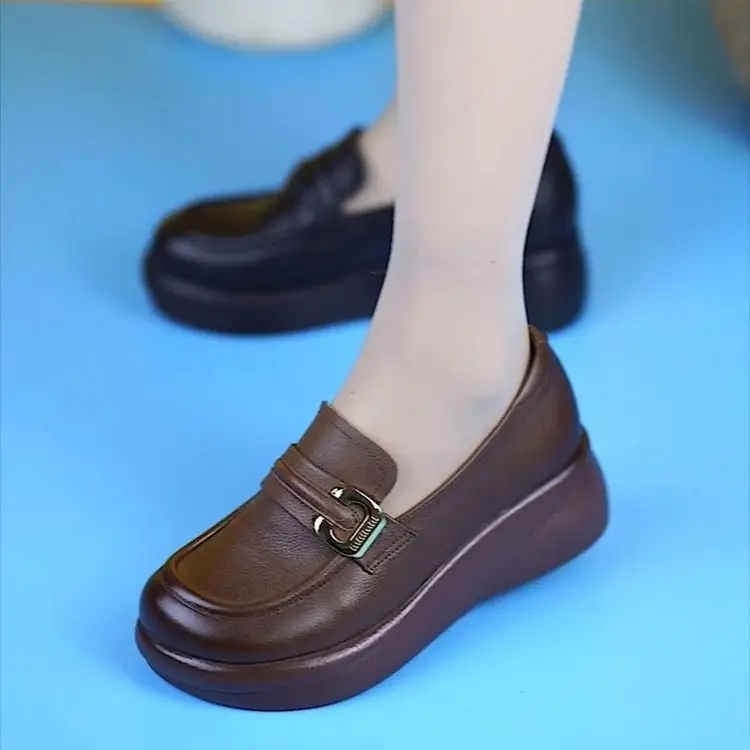 Vintage Leather Single-layer Shoes Women's 2024 Loafers Autumn New Thick-soled British Single-layer Shoes Round Toe Comfortable Platform Leather Shoes — feature 7