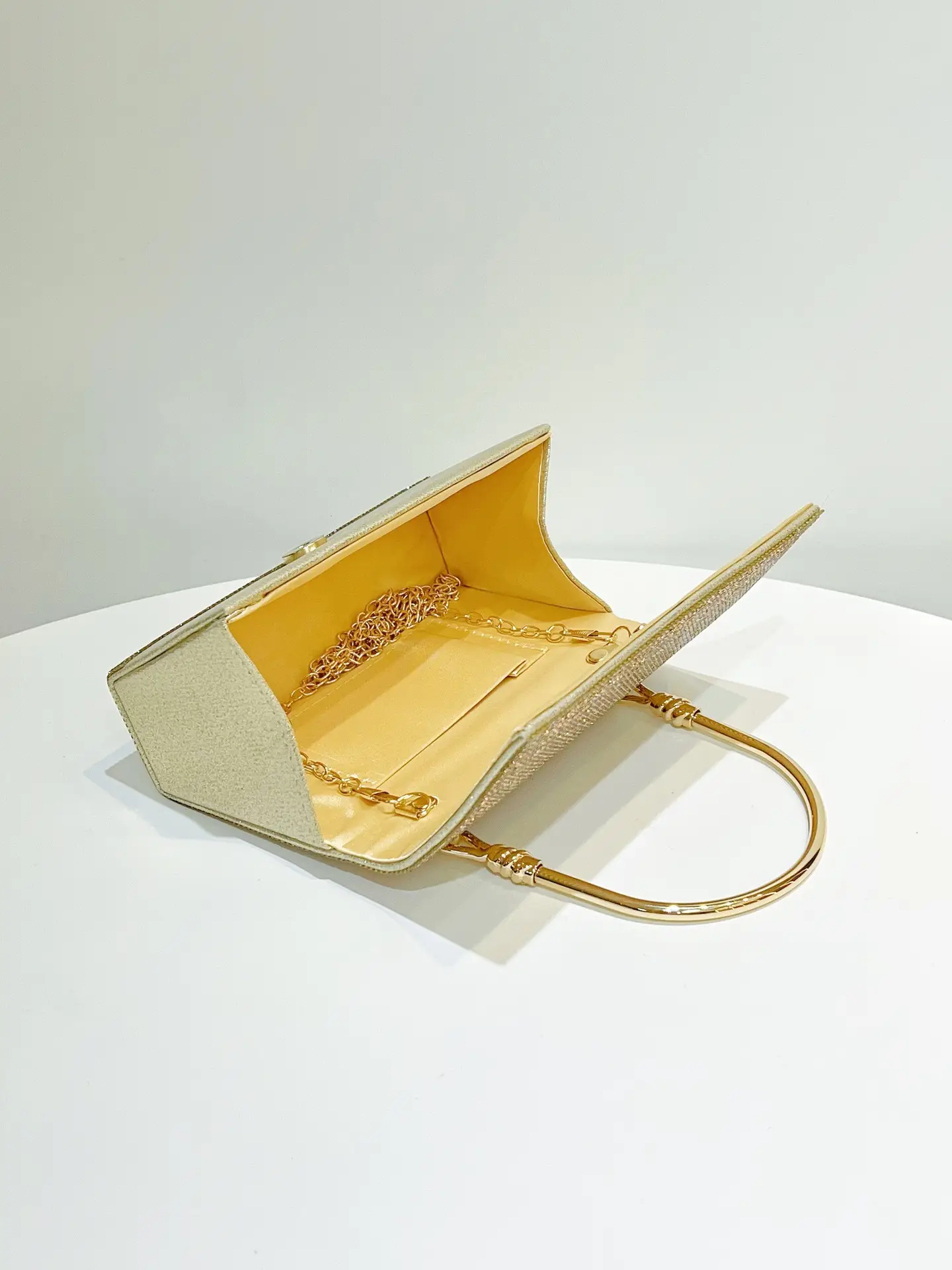 Full Diamond Shiny Gold Handbag for Women — feature 22