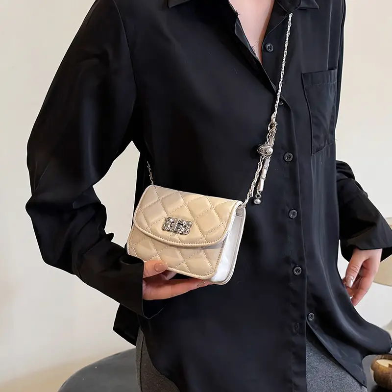 Lingge White Quilted Chain Shoulder Bag 2024