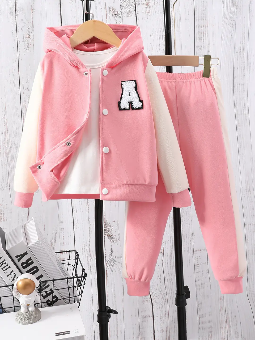 Long-sleeved hooded color A- shaped suit