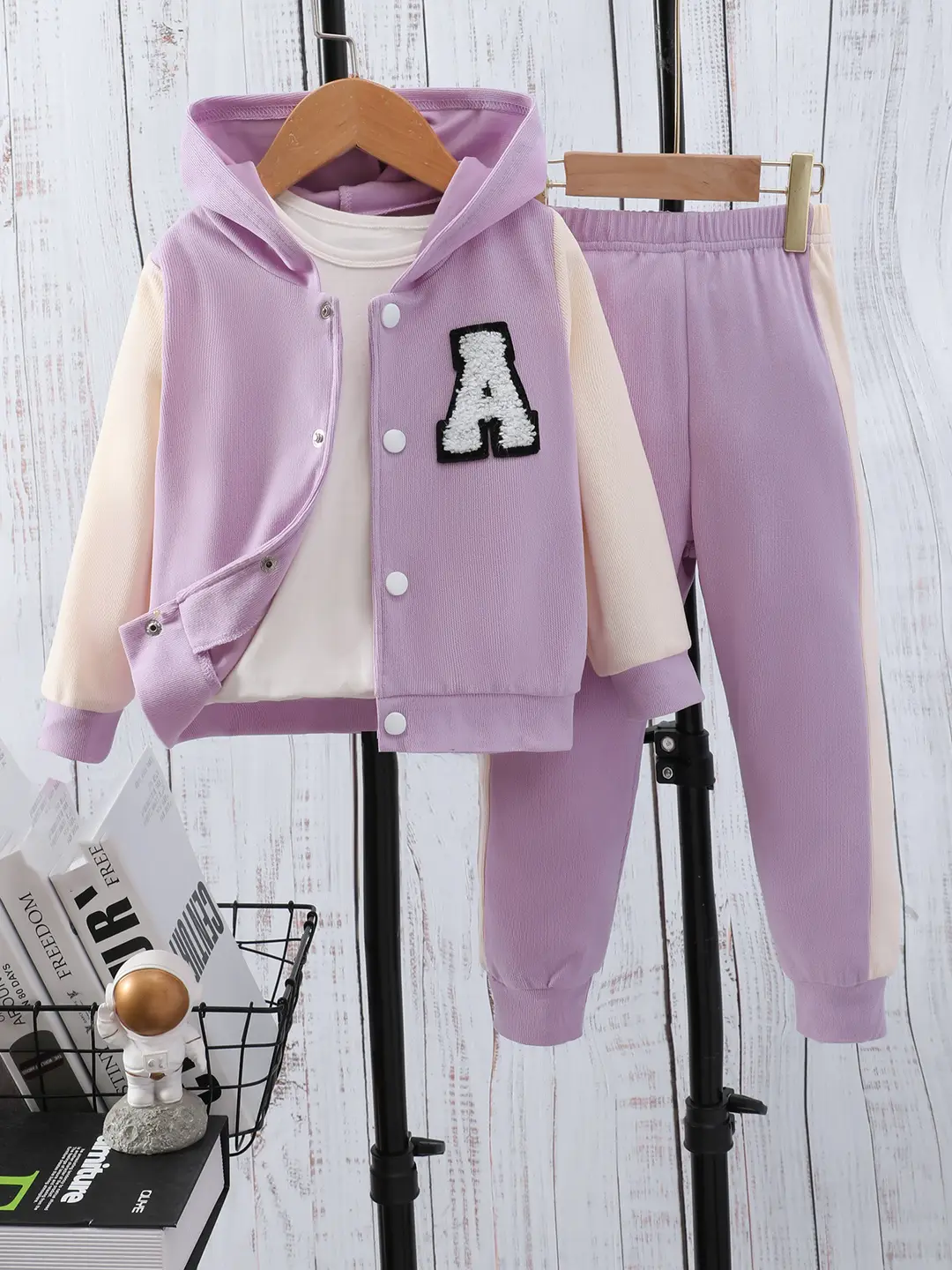 Long-sleeved hooded color A- shaped suit