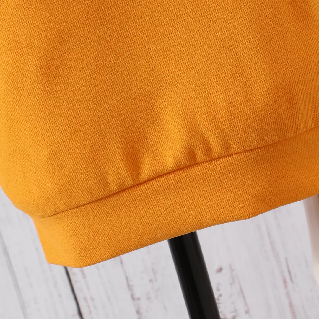 Long-sleeved hooded color A- shaped suit — feature 17