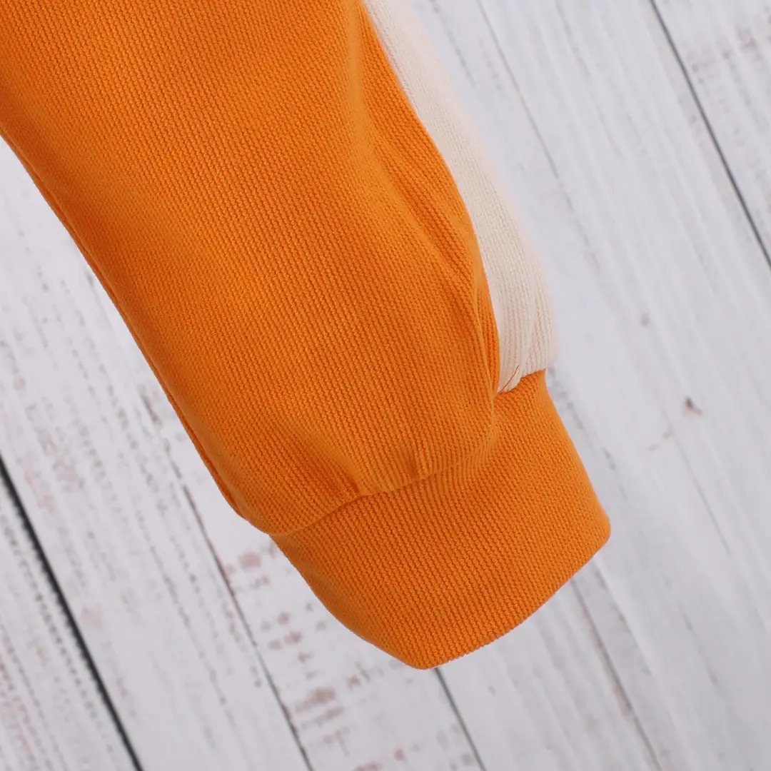 Long-sleeved hooded color A- shaped suit — feature 20