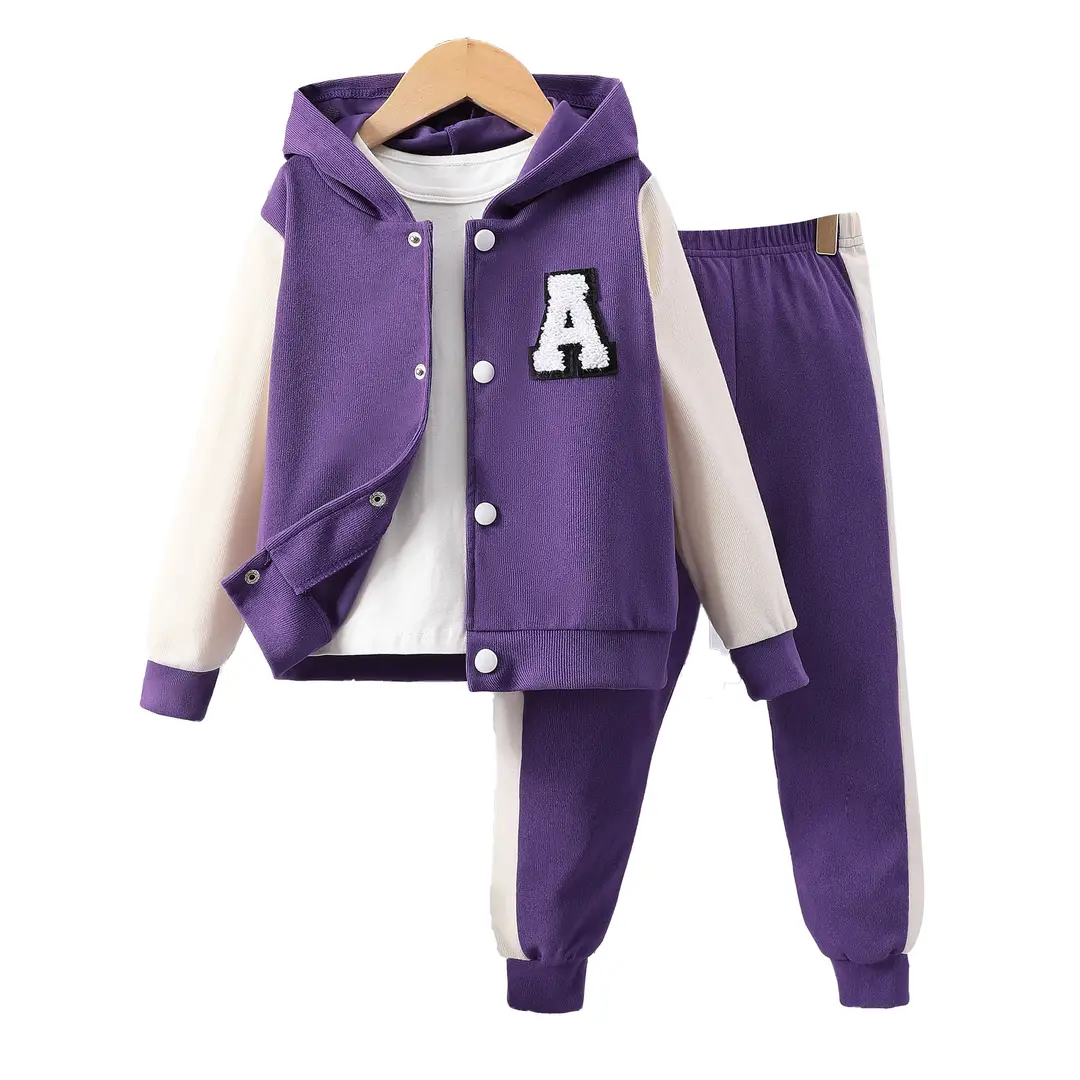 Long-sleeved hooded color A- shaped suit — feature 30
