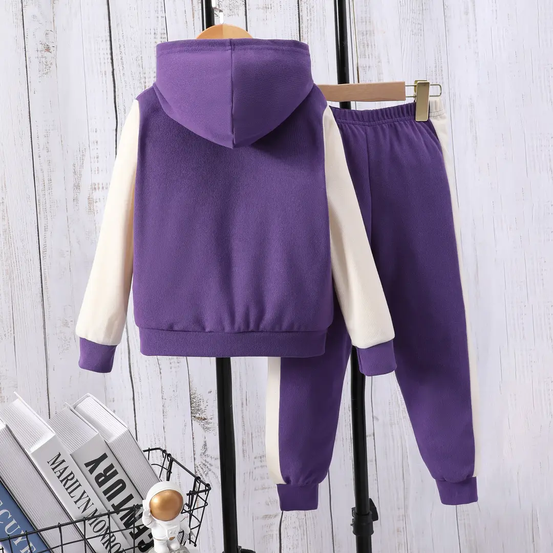 Long-sleeved hooded color A- shaped suit — feature 35