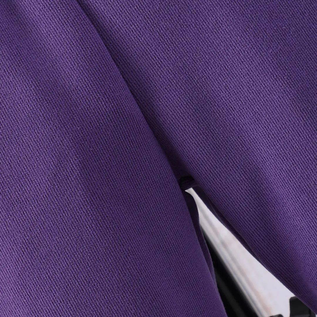 Long-sleeved hooded color A- shaped suit — feature 38
