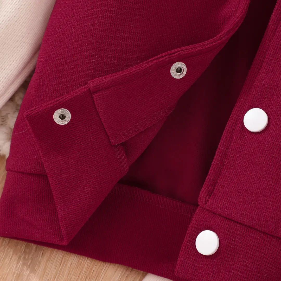 Long-sleeved hooded color A- shaped suit — feature 45