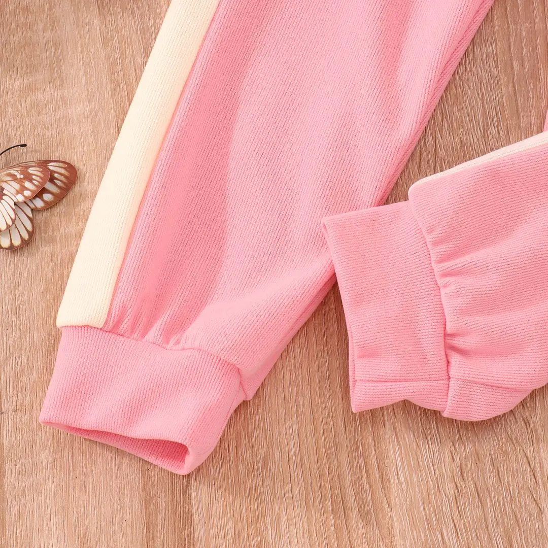 Long-sleeved hooded color A- shaped suit — feature 48