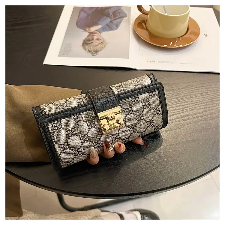 Cross-border high-end wallet women's new short multi-card three-fold buckle hand-held long wallet for hair — feature 11