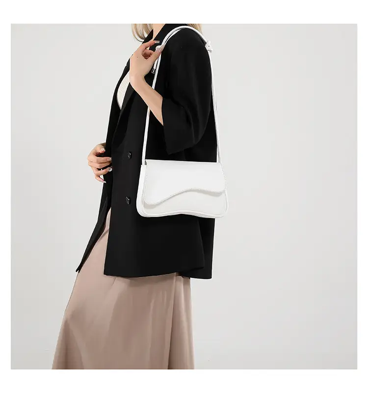Women's White Shoulder Crossbody Bag Black Top — feature 11