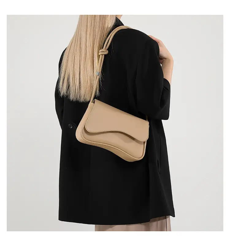 Women's White Shoulder Crossbody Bag Black Top — feature 13