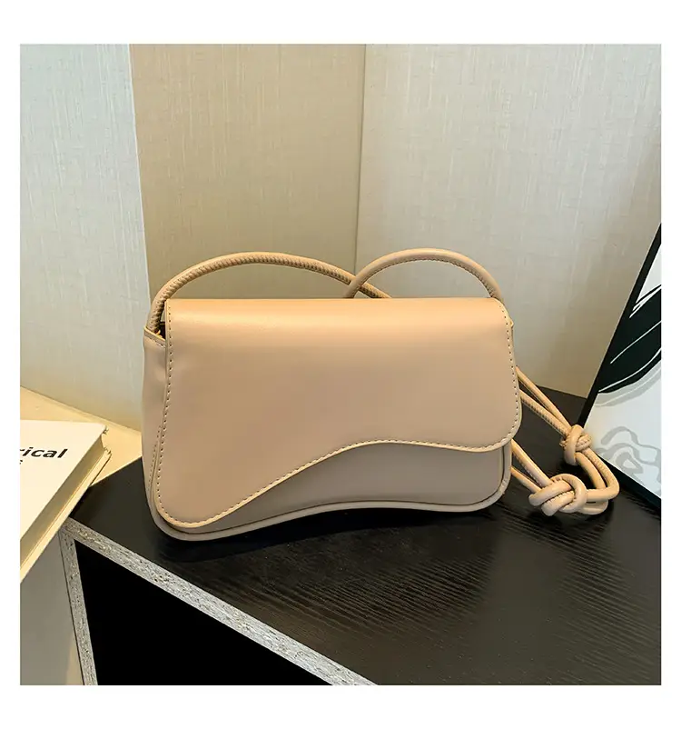 Women's White Shoulder Crossbody Bag Black Top - Image 3