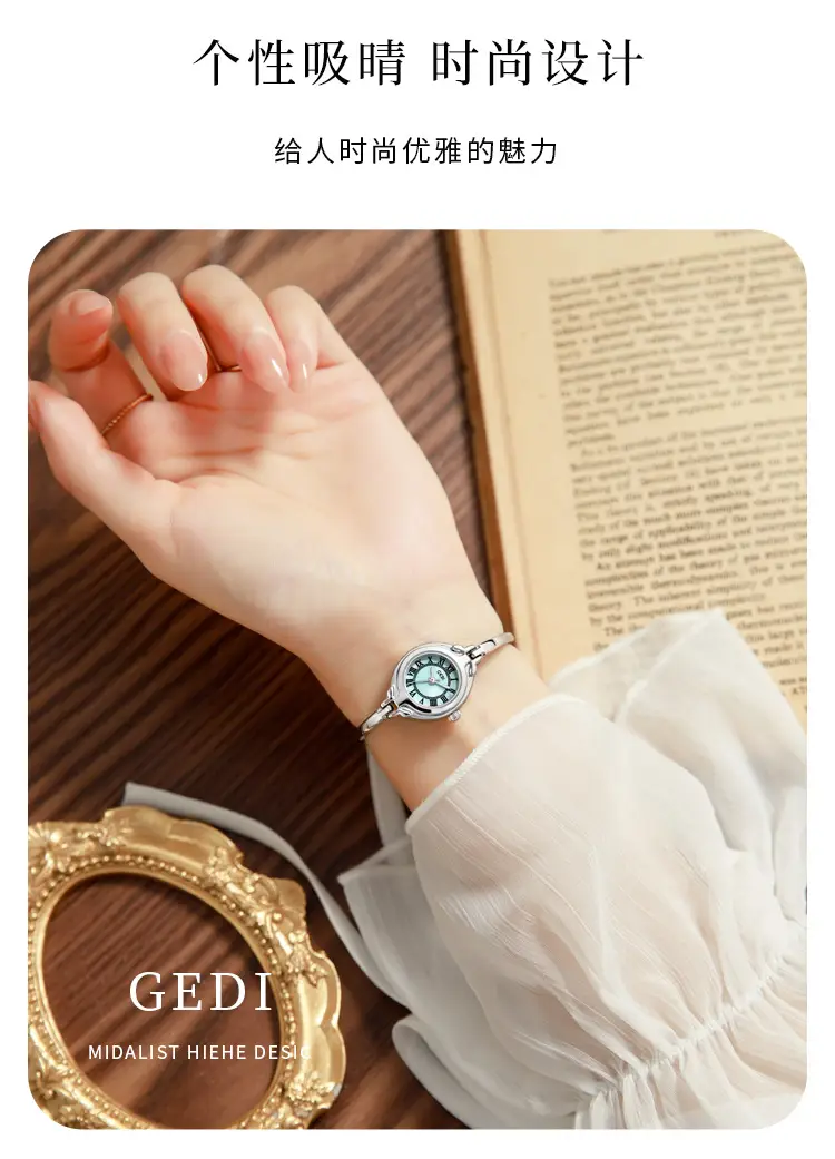 Ultra-Fine Retro Women's Quartz Watch with Roman Numeral — feature 8