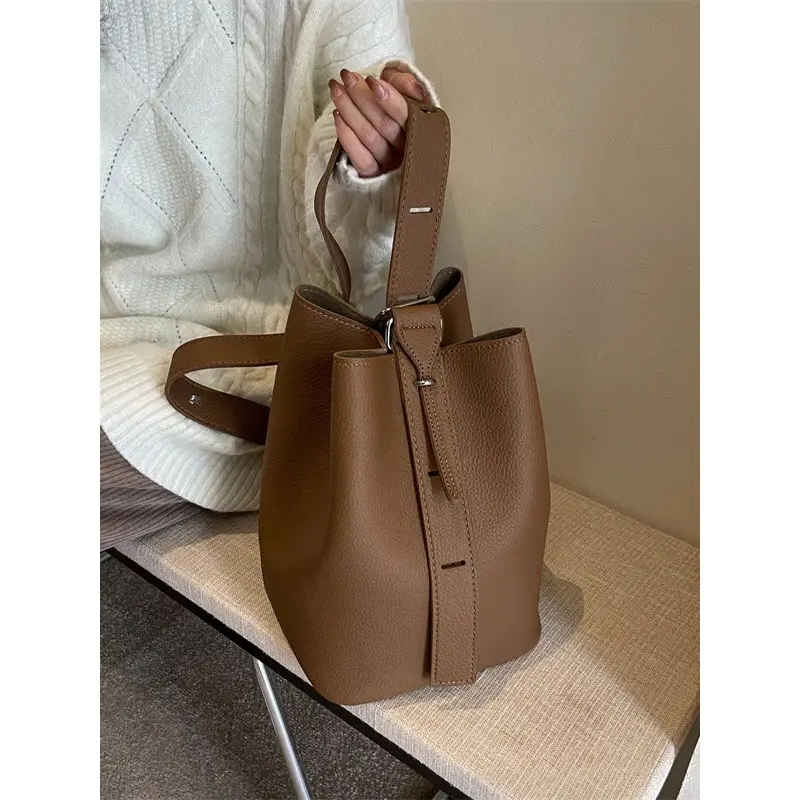 Brown French Large Capacity Shoulder Bag - Image 6