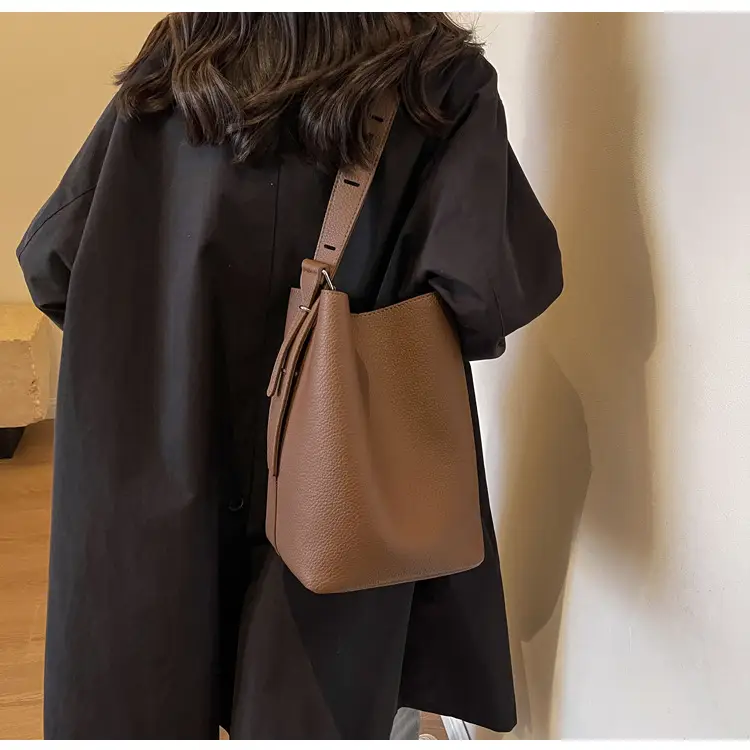 Brown French Large Capacity Shoulder Bag — feature 23