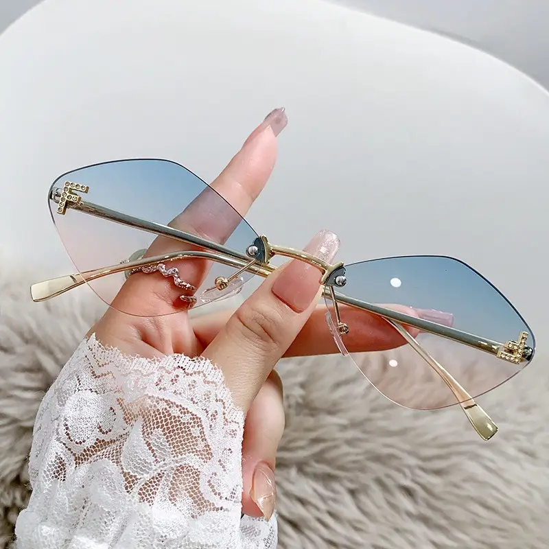 New Frameless Sunglasses Diamond Letter F High Fashion European Small Frame - Image 2