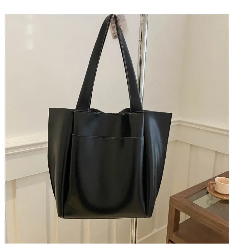 Retro Large Capacity Tote Bag for Women 2026 — feature 20