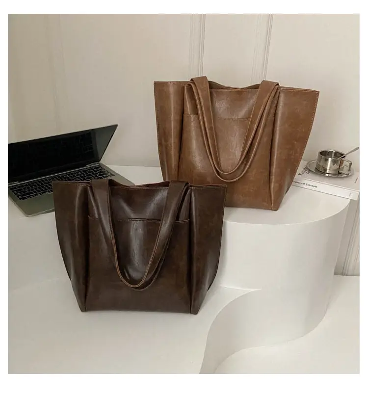 Retro Large Capacity Tote Bag for Women 2026 — feature 24