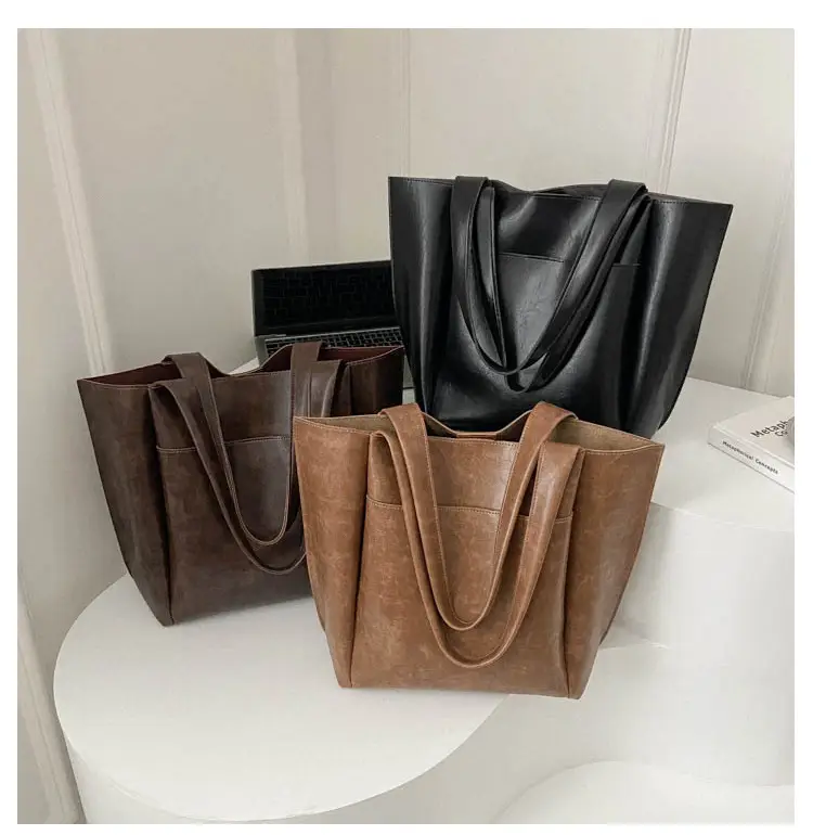 Retro Large Capacity Tote Bag for Women 2026 — feature 25