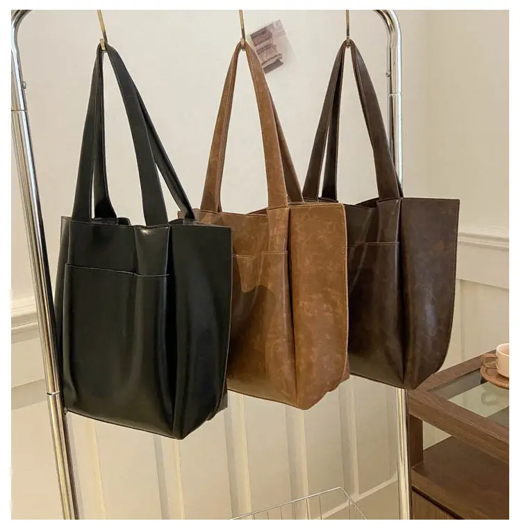 Retro Large Capacity Tote Bag for Women 2026 — feature 26