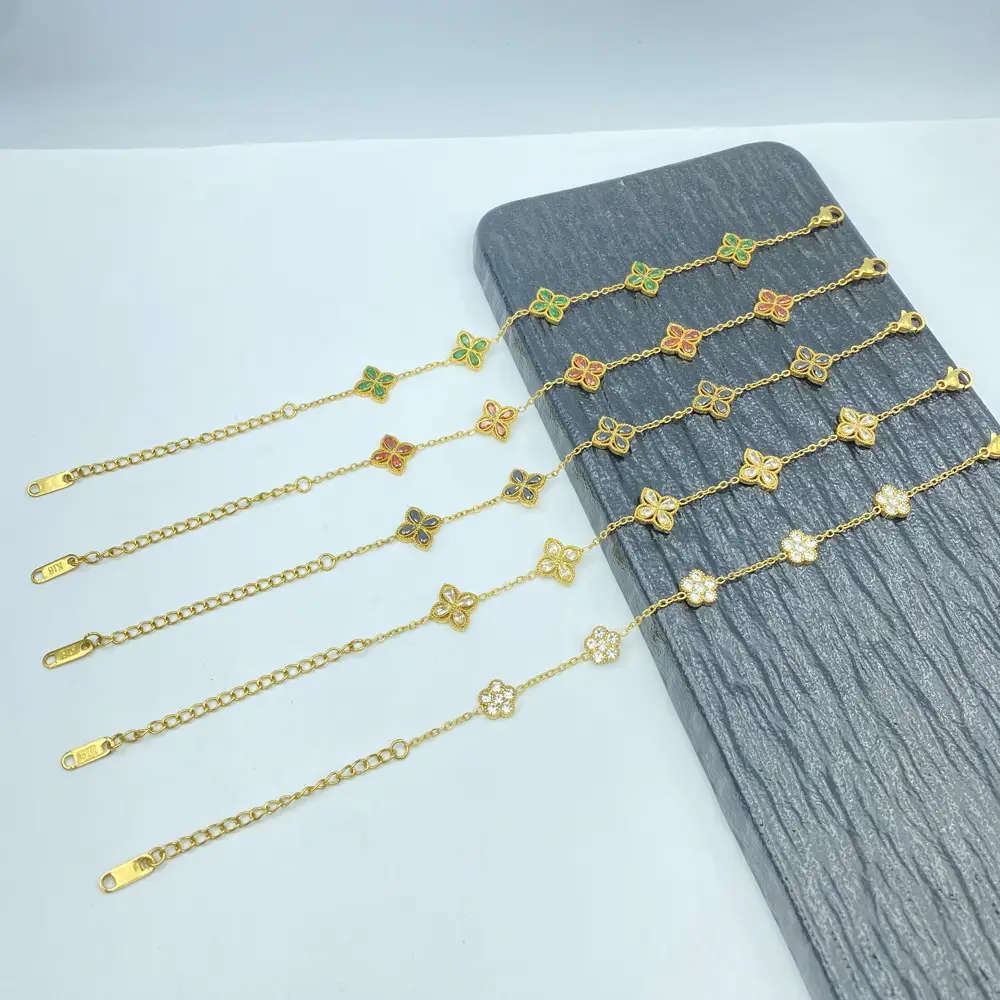 Gold Four-Leaf Clover Bracelet with Diamonds - Image 20
