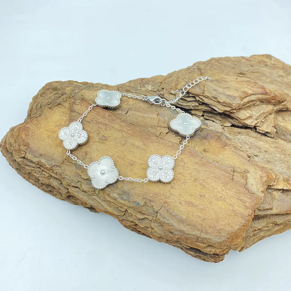 Gold Four-Leaf Clover Bracelet with Diamonds - Image 5