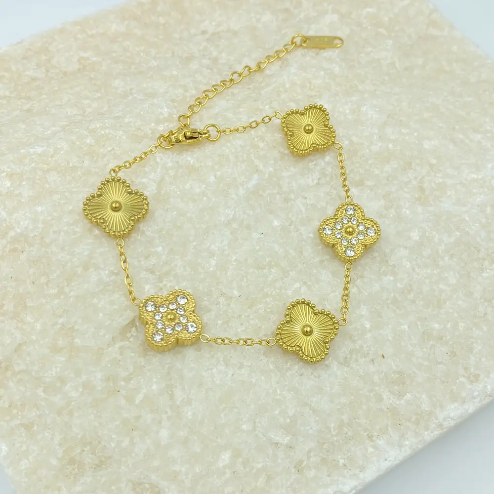 Gold Four-Leaf Clover Bracelet with Diamonds - Image 7