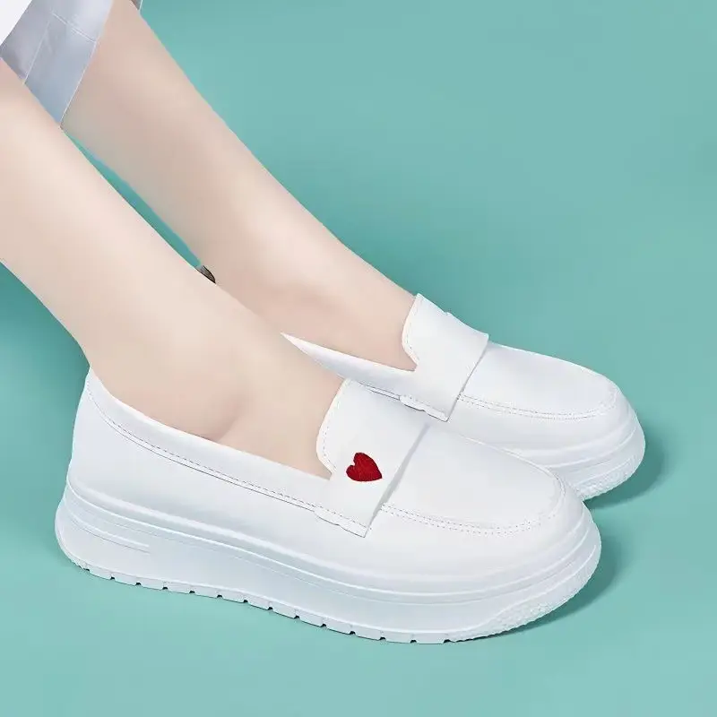 Medical nurse shoes soft bottom non-slip 2024 autumn new long stand not tired feet small white shoes all-match work shoes waterproof - Image 3