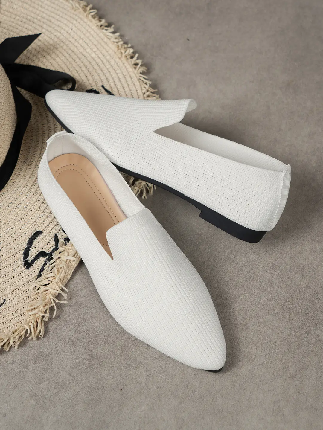 Plus Size European and American Style Women's Fashionable Casual Versatile Pointed Toe Pure Color Soft Sole Slip-On Knitted Flats Shoes — feature 4