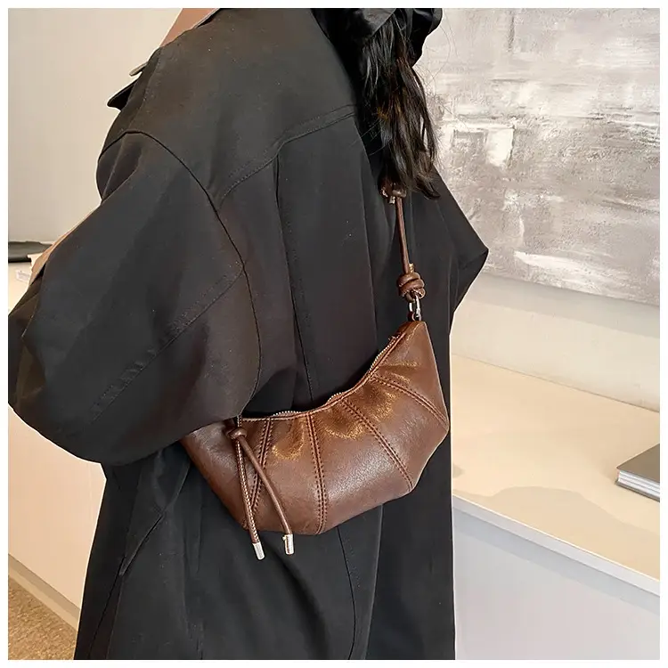 Black Leather Shoulder Bag for Women 2024 — feature 13
