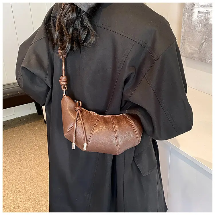 Black Leather Shoulder Bag for Women 2024 — feature 14