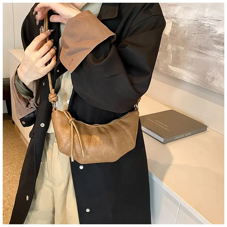 Black Leather Shoulder Bag for Women 2024 — feature 20