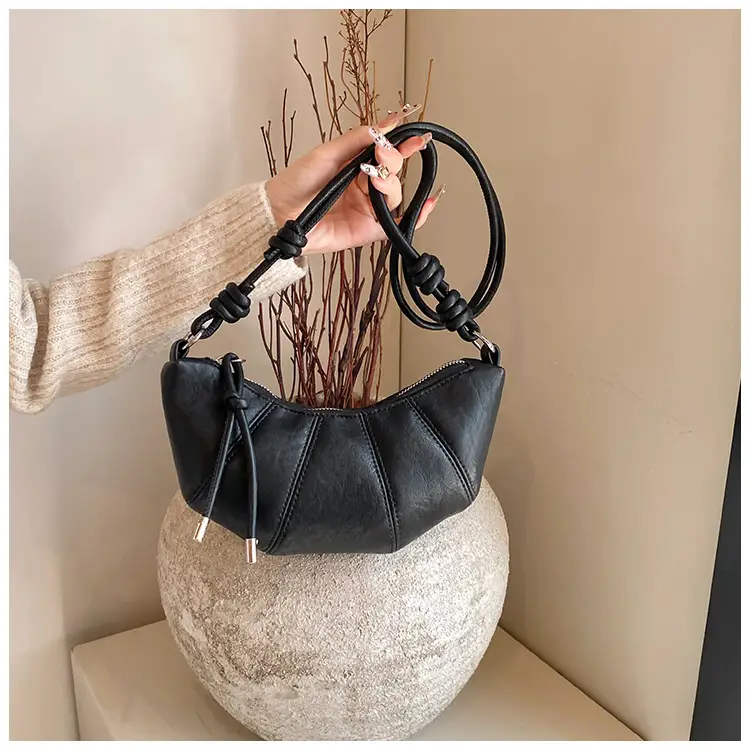 Black Leather Shoulder Bag for Women 2024 — feature 23