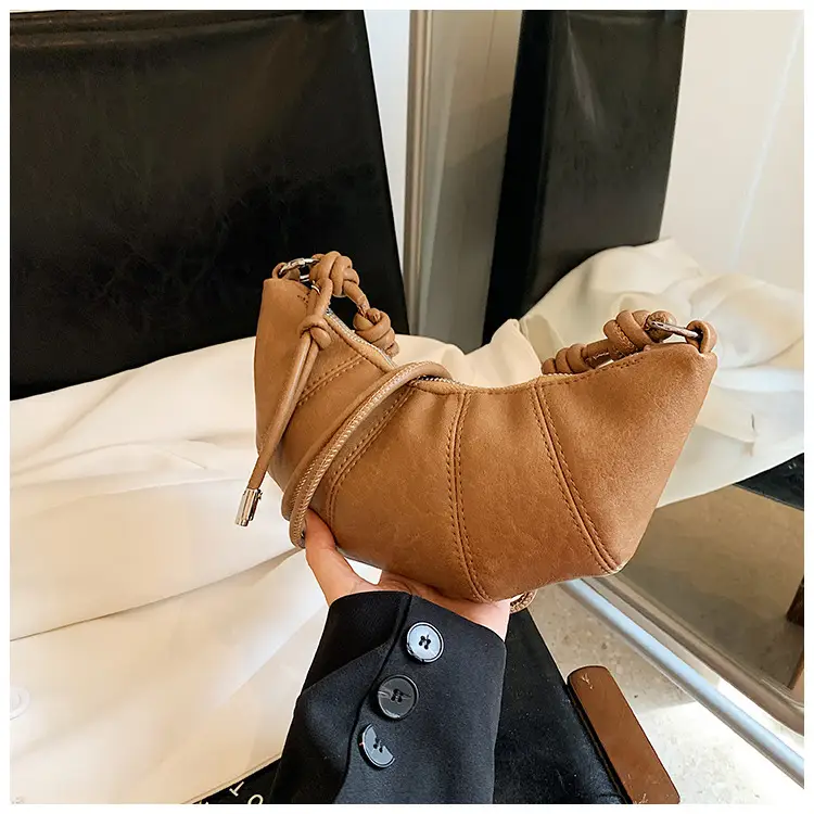 Black Leather Shoulder Bag for Women 2024 — feature 33
