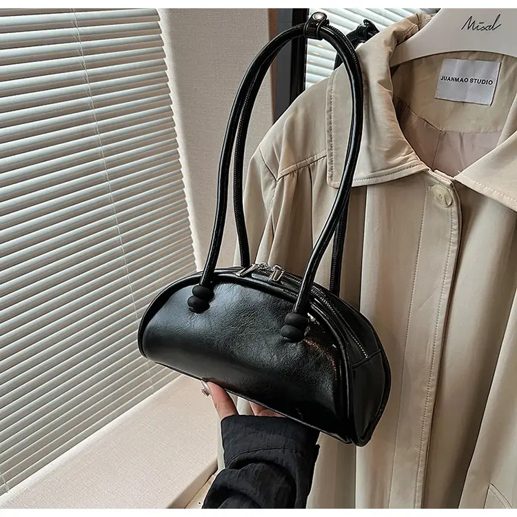 Black Leather Shoulder Bag for Women 2024 — feature 20
