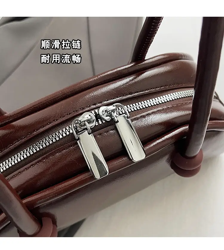 Black Leather Shoulder Bag for Women 2024 — feature 5